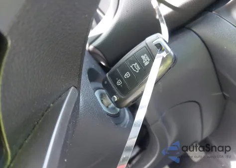 2018 Hyundai Kona Se from USA, damaged, VIN KM8K1CAA4JU131825